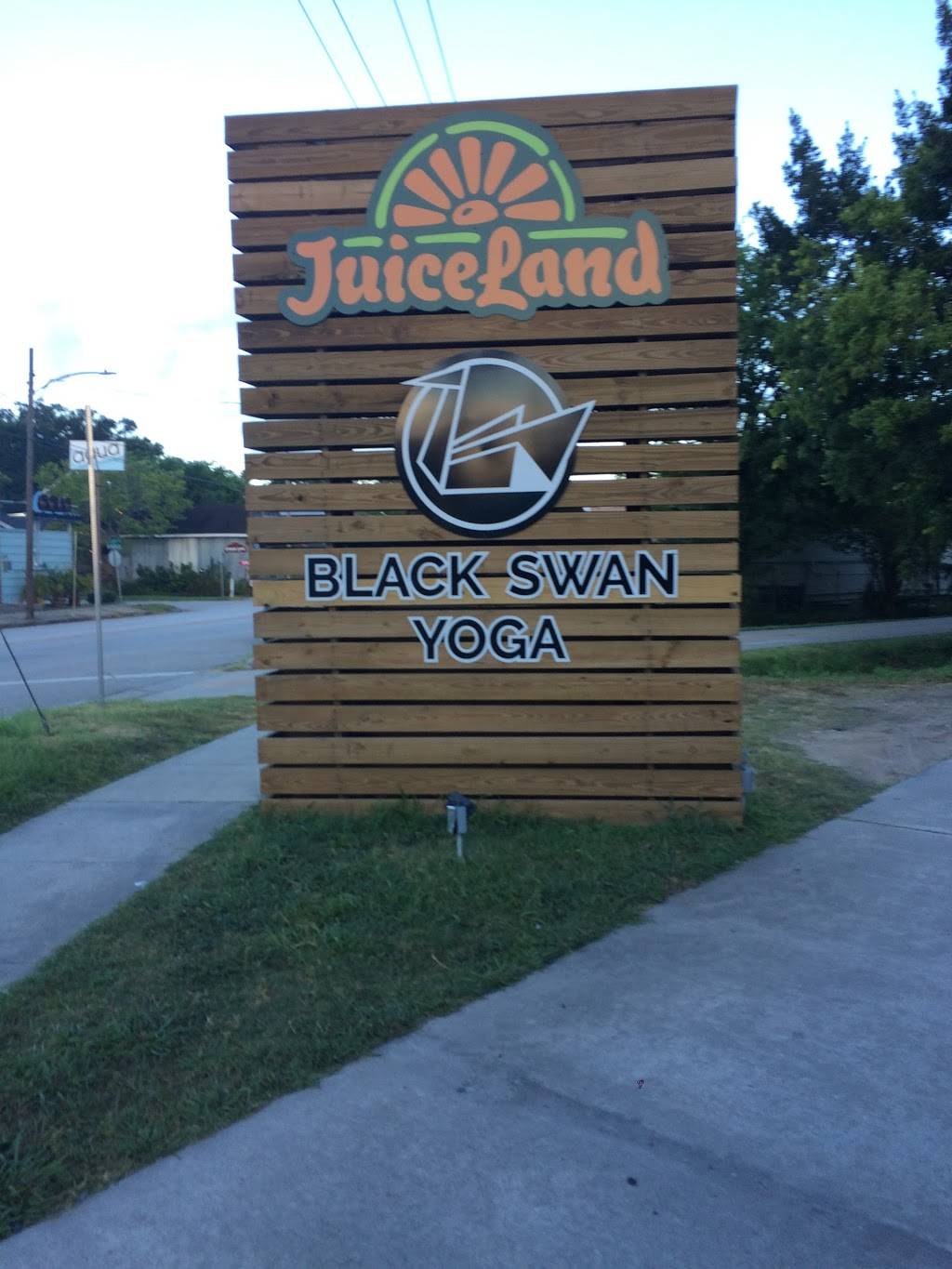 JuiceLand | restaurant | 3206 White Oak Dr, Houston, TX 77007, USA | 8324337831 OR +1 832-433-7831