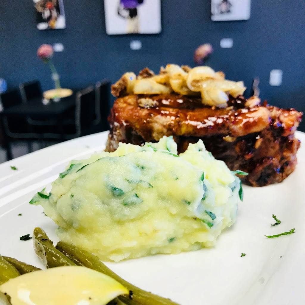 Unique Bistro | restaurant | 6260 Westpark Dr suite 120, Houston, TX 77057, USA | 9293827472 OR +1 929-382-7472