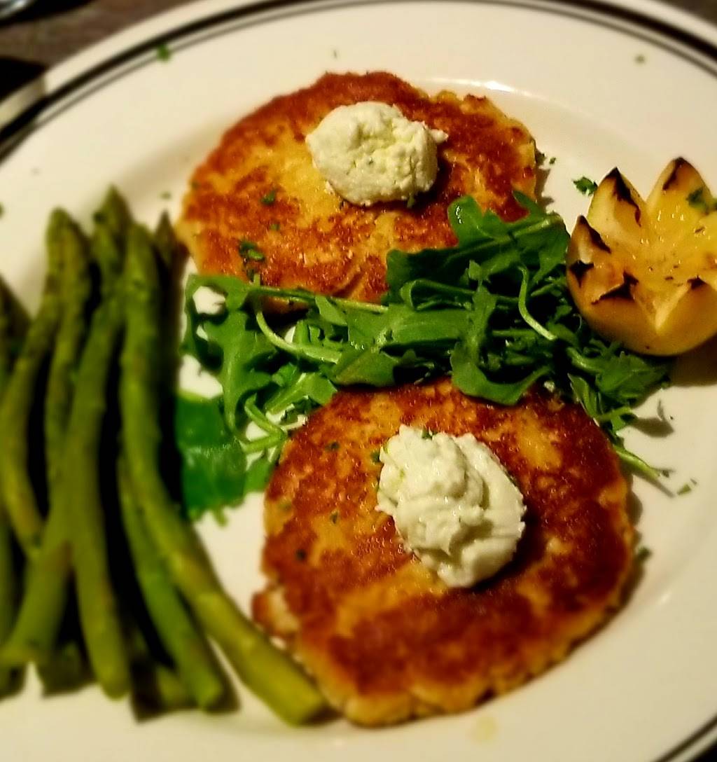 Speaks Clam Bar - Seafood - St Armands | restaurant | 29 S Boulevard of the Presidents, Sarasota, FL 34236, USA | 9412327633 OR +1 941-232-7633