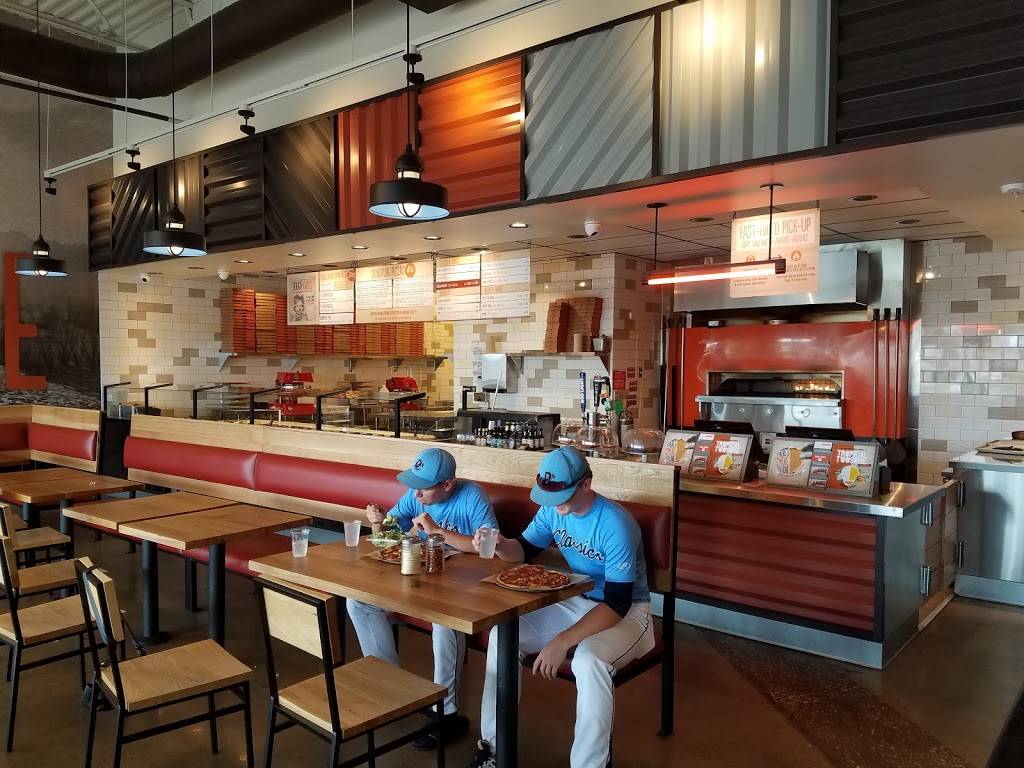 Blaze Pizza | restaurant | 1050 S Kirkwood Rd, Kirkwood, MO 63122, USA | 3146824005 OR +1 314-682-4005
