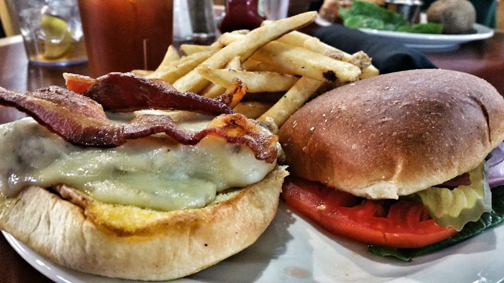 Maxwells | restaurant | 215 W Washington St, Kirksville, MO 63501, USA | 6609560648 OR +1 660-956-0648