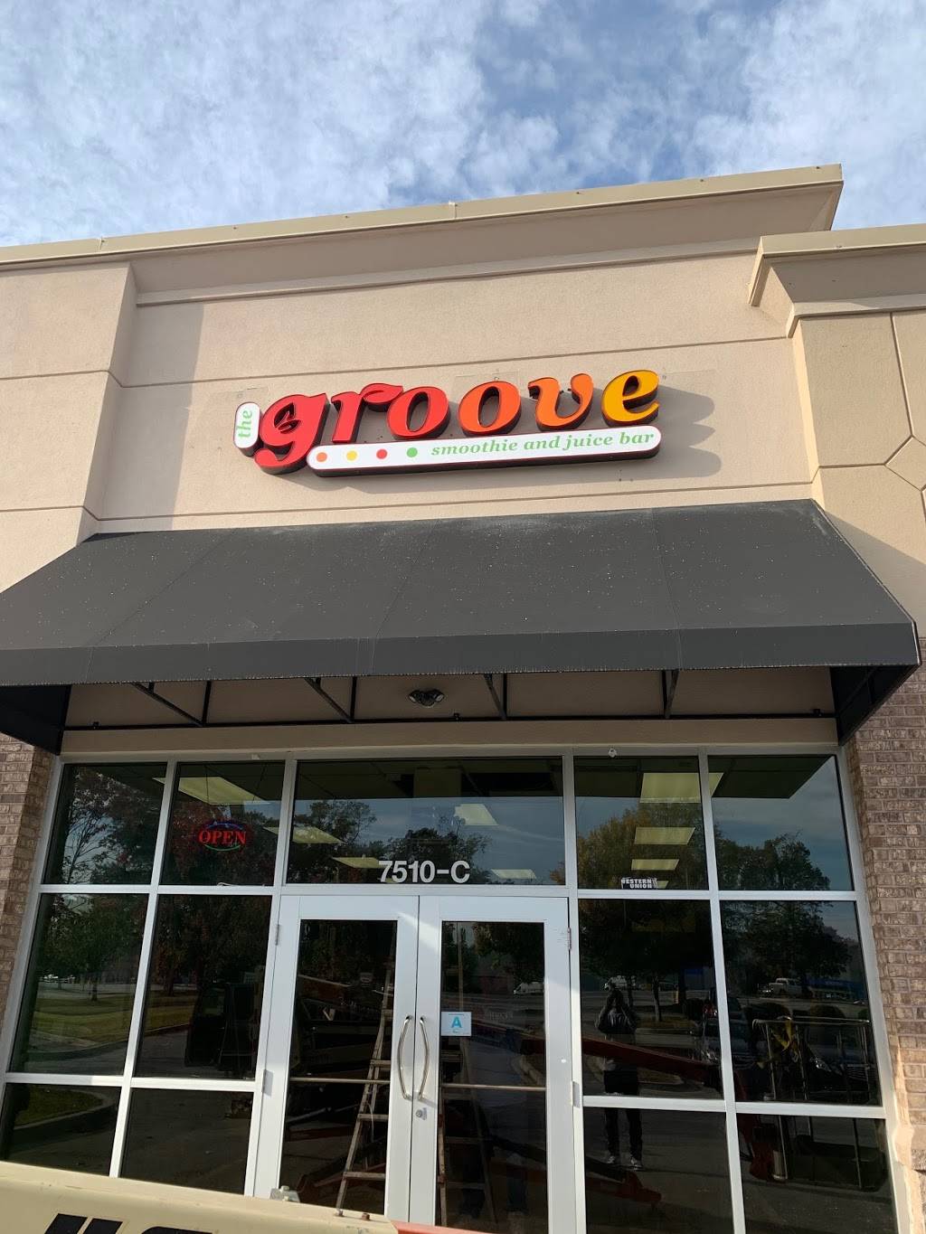 The Groove Smoothie & Juice Bar | restaurant | 7510 Garners Ferry Rd unit c, Columbia, SC 29209, USA | 8039957245 OR +1 803-995-7245