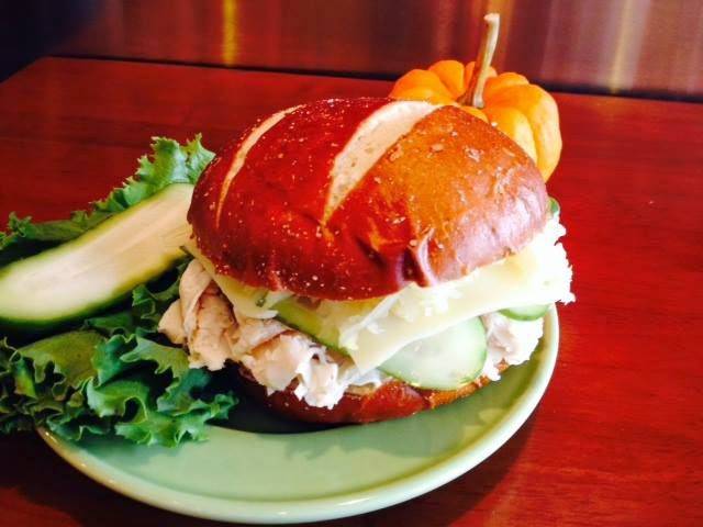 Leaf & Ladle | restaurant | 59 S Mountain Blvd, Mountain Top, PA 18707, USA | 5704749200 OR +1 570-474-9200