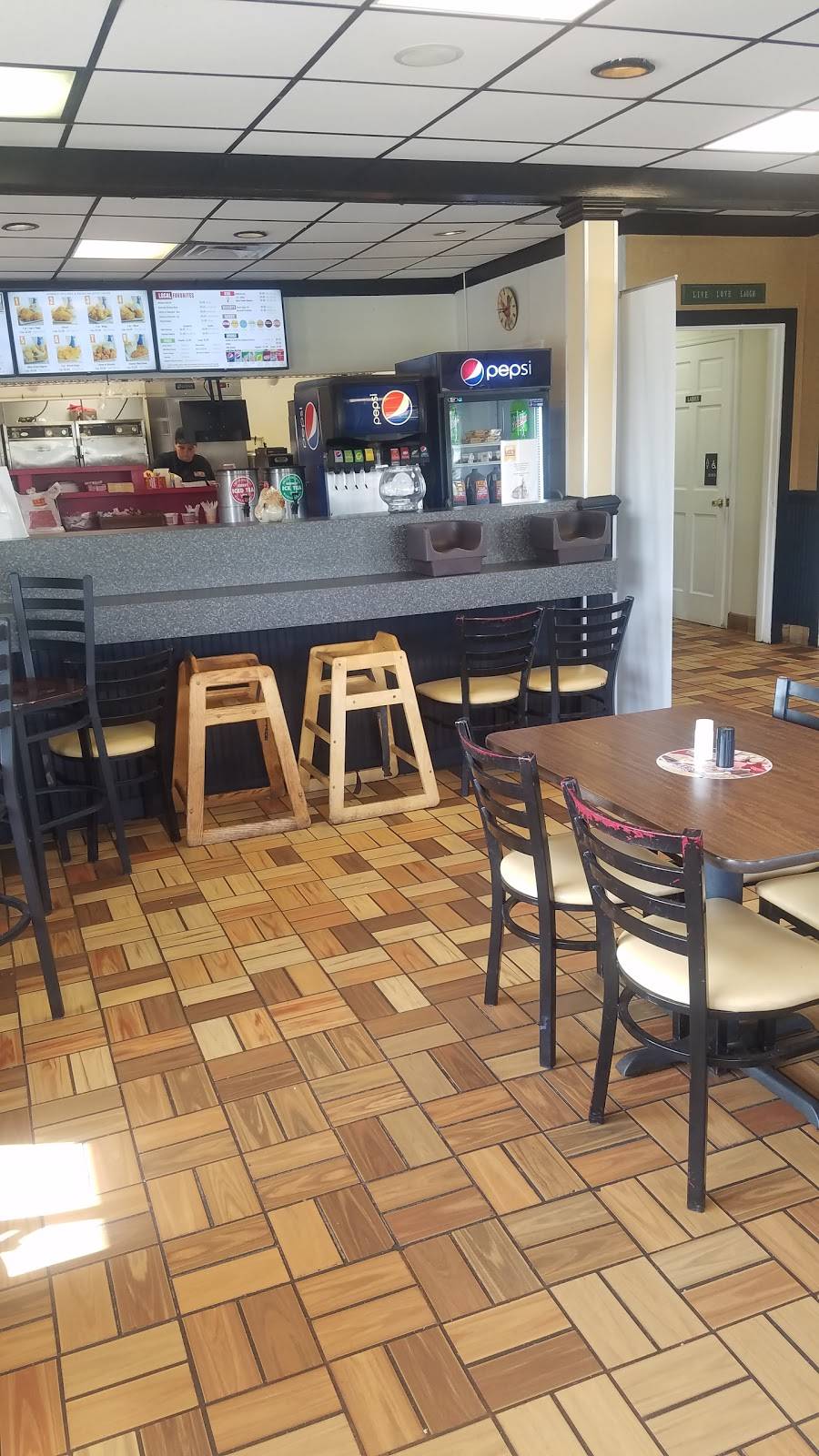 Lee’s Famous Recipe Chicken | restaurant | 762 US-27, Cynthiana, KY 41031, USA | 8582341067 OR +1 858-234-1067