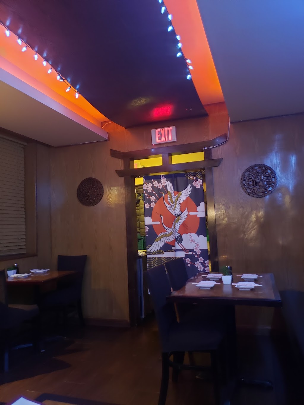 Sushi Garden & Kitchen | restaurant | 425 S Broad St, Philadelphia, PA 19147, USA | 2157328822 OR +1 215-732-8822