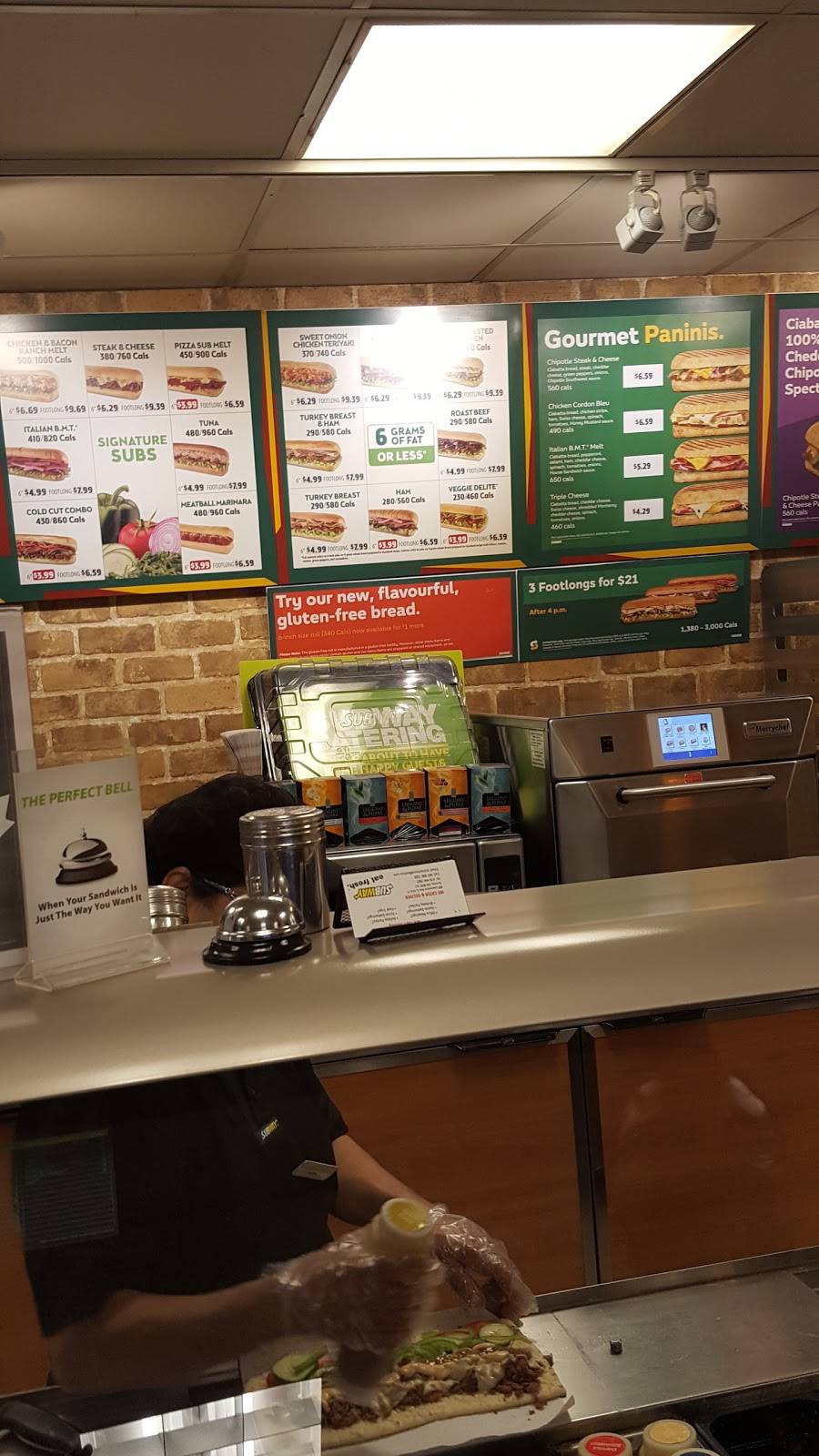 Subway | restaurant | 895 Lawrence Avenue East Unit# A0107A, North York, ON M3C 3L2, Canada | 4164447827 OR +1 416-444-7827