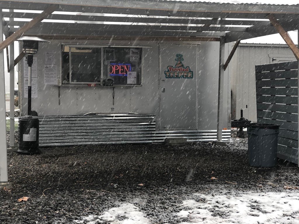 Twisted Teepee | restaurant | 1136 Paiute Ave, Warm Springs, OR 97761, USA | 5413001000 OR +1 541-300-1000