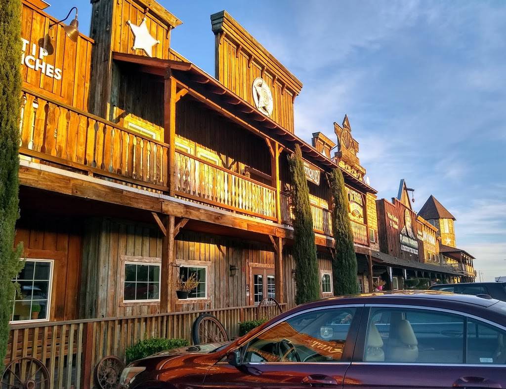 Bravo Farms Restaurant | restaurant | 33341 Bernard Dr, Kettleman City, CA 93239, USA | 5593869750 OR +1 559-386-9750