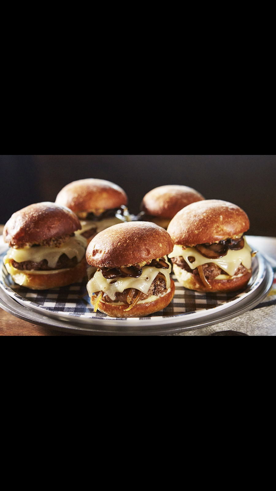 Izzy Hops Swig & Nosh | restaurant | 2311 N Murray Ave, Milwaukee, WI 53211, USA | 4142494489 OR +1 414-249-4489