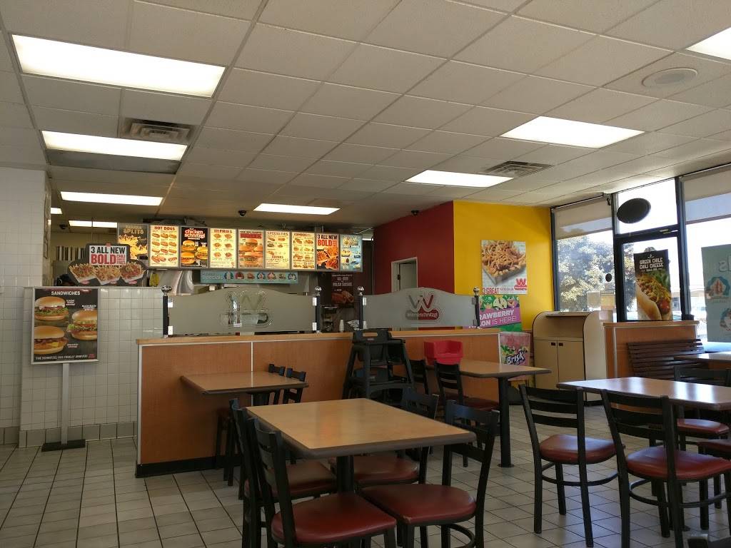 Wienerschnitzel | restaurant | 6131 Lincoln Ave, Buena Park, CA 90620, USA | 7149951681 OR +1 714-995-1681