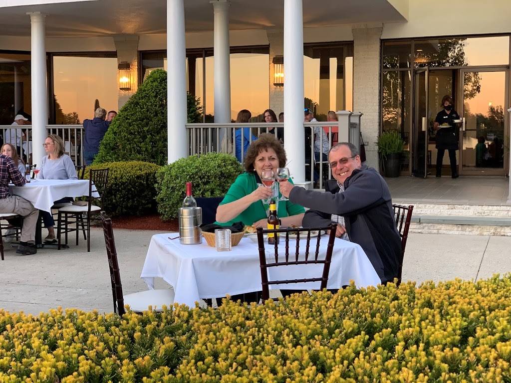 Castleton’s Waterfront Dining on Cobbetts | restaurant | 58 Enterprise Dr, Windham, NH 03087, USA | 6038986300 OR +1 603-898-6300