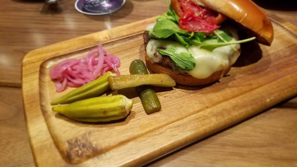 Shaquilles | restaurant | 800 W Olympic Blvd Suite A150, Los Angeles, CA 90015, USA | 2137467427 OR +1 213-746-7427