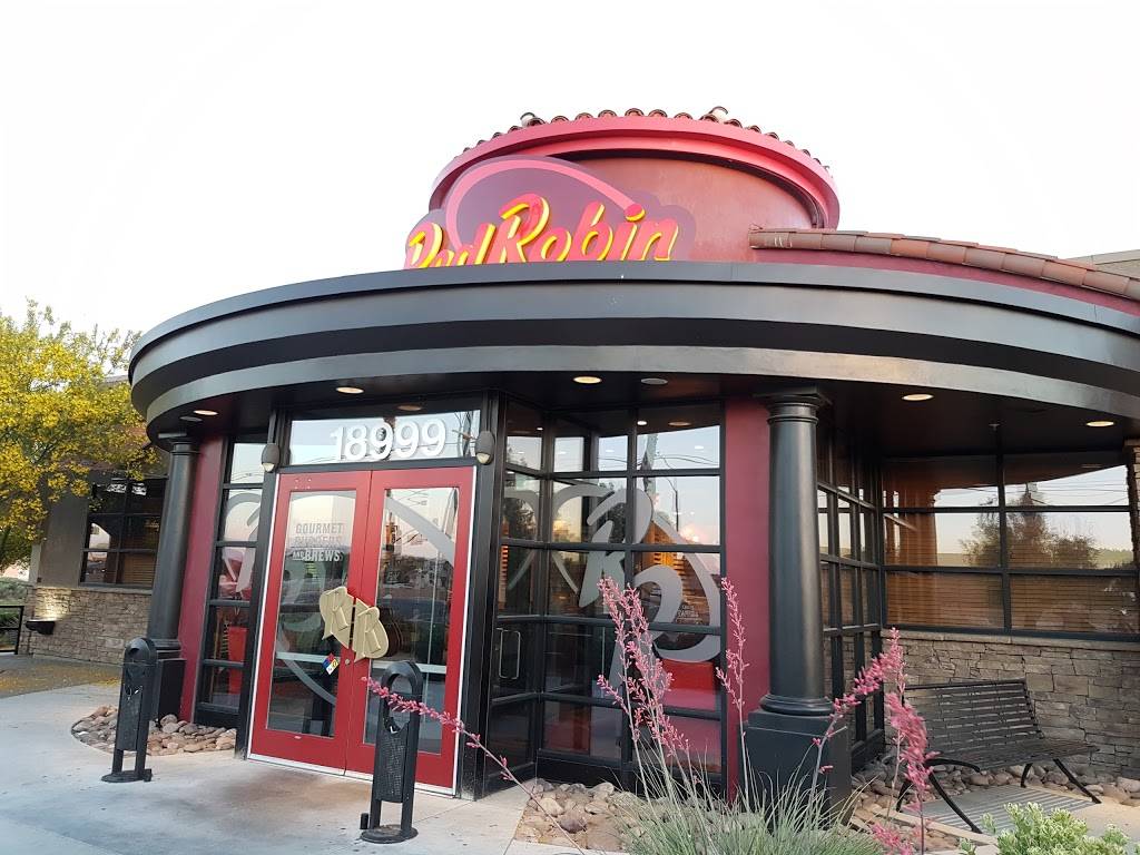 Red Robin Gourmet Burgers and Brews | restaurant | 18999 Bear Valley Rd, Apple Valley, CA 92307, USA | 7602401157 OR +1 760-240-1157