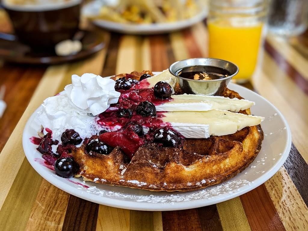 The Farmacy | restaurant | 3718 Central Ave SE, Albuquerque, NM 87108, USA | 5052270330 OR +1 505-227-0330