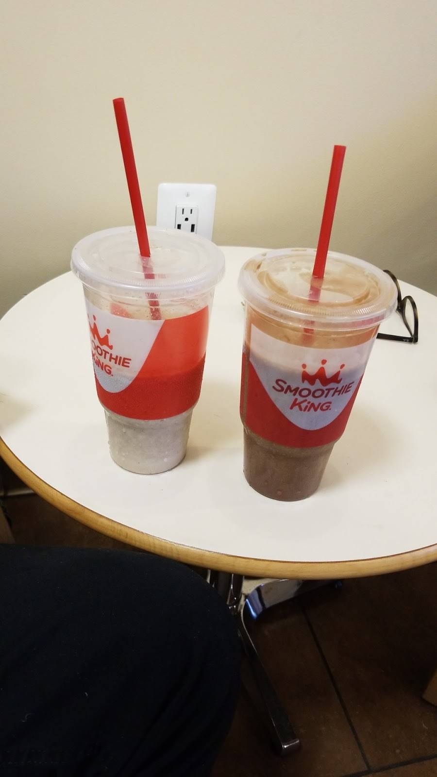 Smoothie King | restaurant | 1611 Rockville Pike, Rockville, MD 20852, USA | 2406693715 OR +1 240-669-3715