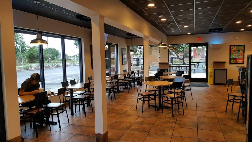 Taco Bell | meal takeaway | 2520 E Memorial Blvd, Lakeland, FL 33801, USA | 8636882580 OR +1 863-688-2580