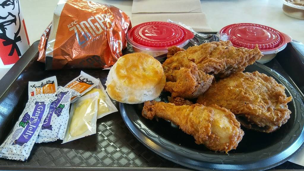 KFC | restaurant | 21617 Village Lakes Shopping Center Dr, Land O Lakes, FL 34639, USA | 8139499549 OR +1 813-949-9549