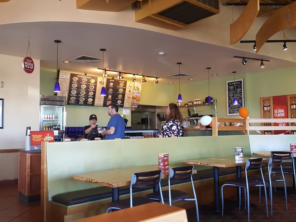 Noodles and Company | restaurant | 425 W Paradise Dr, West Bend, WI 53095, USA | 2623650001 OR +1 262-365-0001