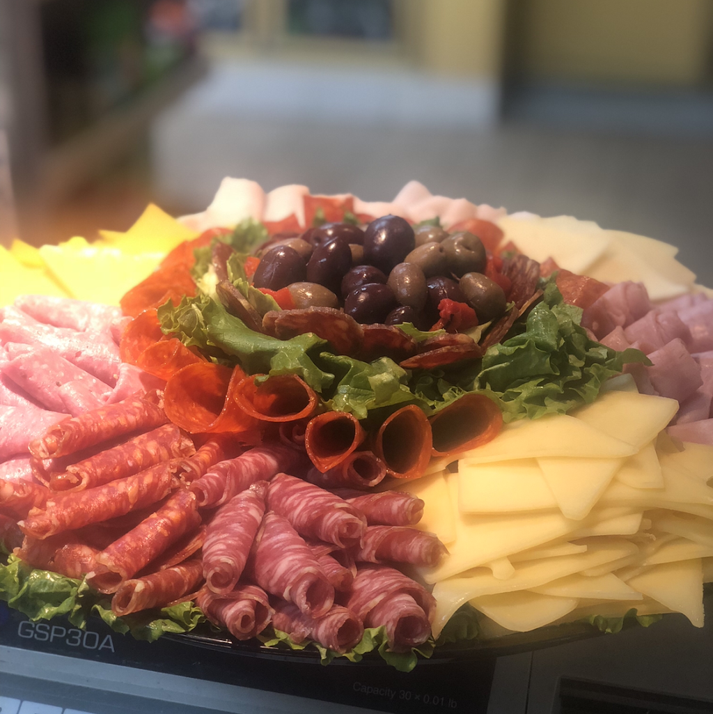 Vic’s Deli | restaurant | 3080 Lexington Ave, Mohegan Lake, NY 10598, USA | 9145280202 OR +1 914-528-0202