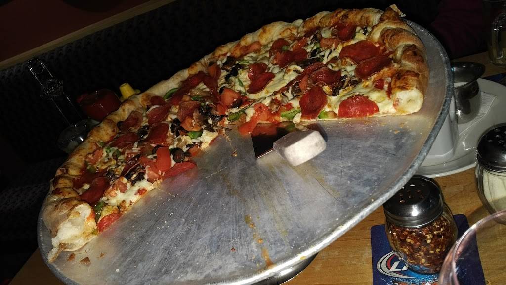 McMullans | restaurant | 188 Highland Rd W, Kitchener, ON N2M 3C2, Canada | 5197445300 OR +1 519-744-5300