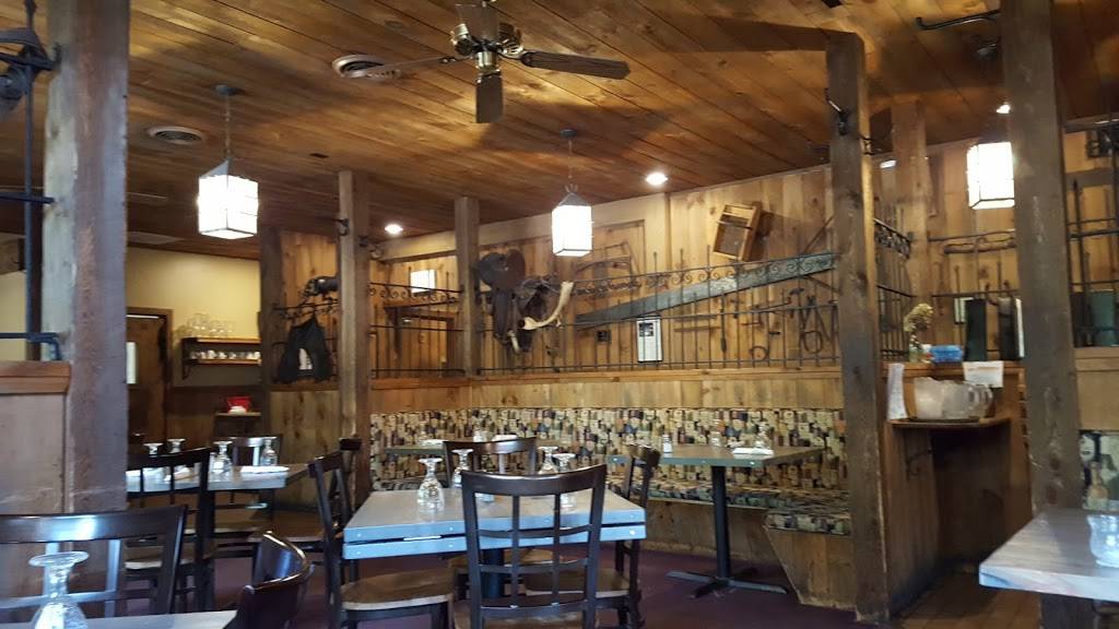 The Black Horse Tavern | restaurant | 26 Portland Rd, Bridgton, ME 04009, USA | 2076475300 OR +1 207-647-5300