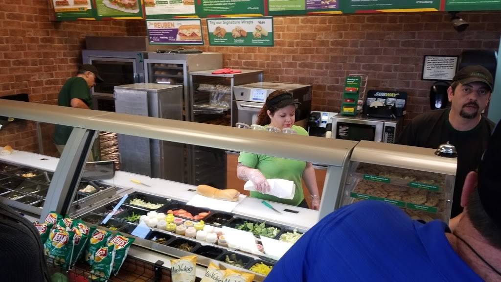 Subway | restaurant | 5308 Liberty Rd, Greensboro, NC 27406, USA | 3366742799 OR +1 336-674-2799
