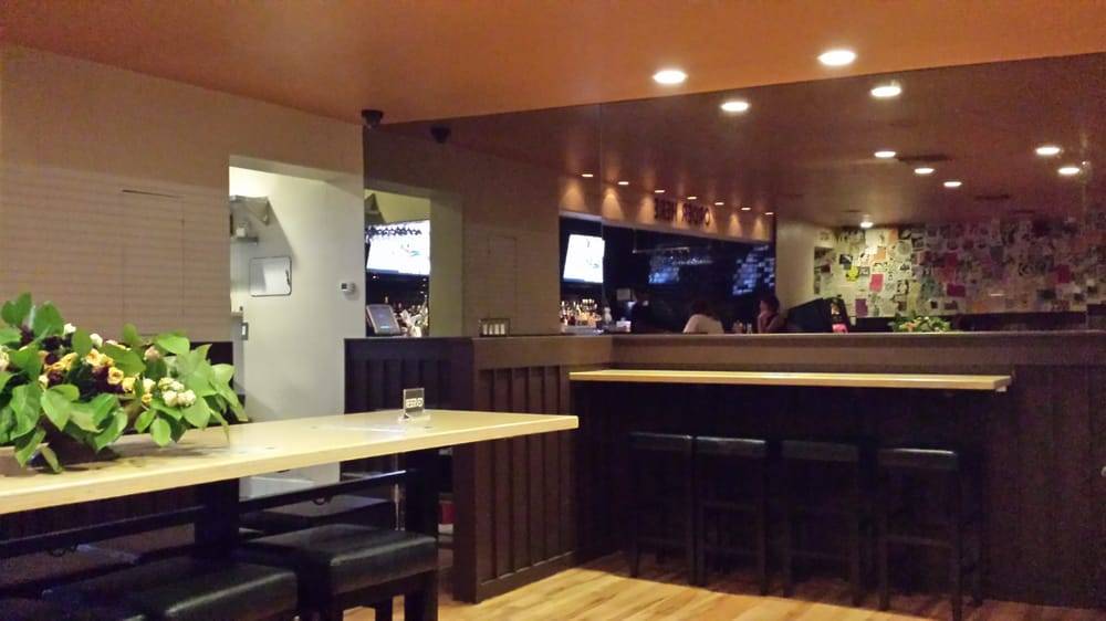 The Holloway | restaurant | 1320 Echo Park Ave, Los Angeles, CA 90026, USA | 2132217615 OR +1 213-221-7615