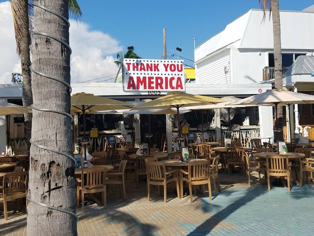 Sunset Beach Tropical Grill and The Playmore Tiki Bar | restaurant | 1028 Estero Blvd, Fort Myers Beach, FL 33931, USA | 2394631028 OR +1 239-463-1028
