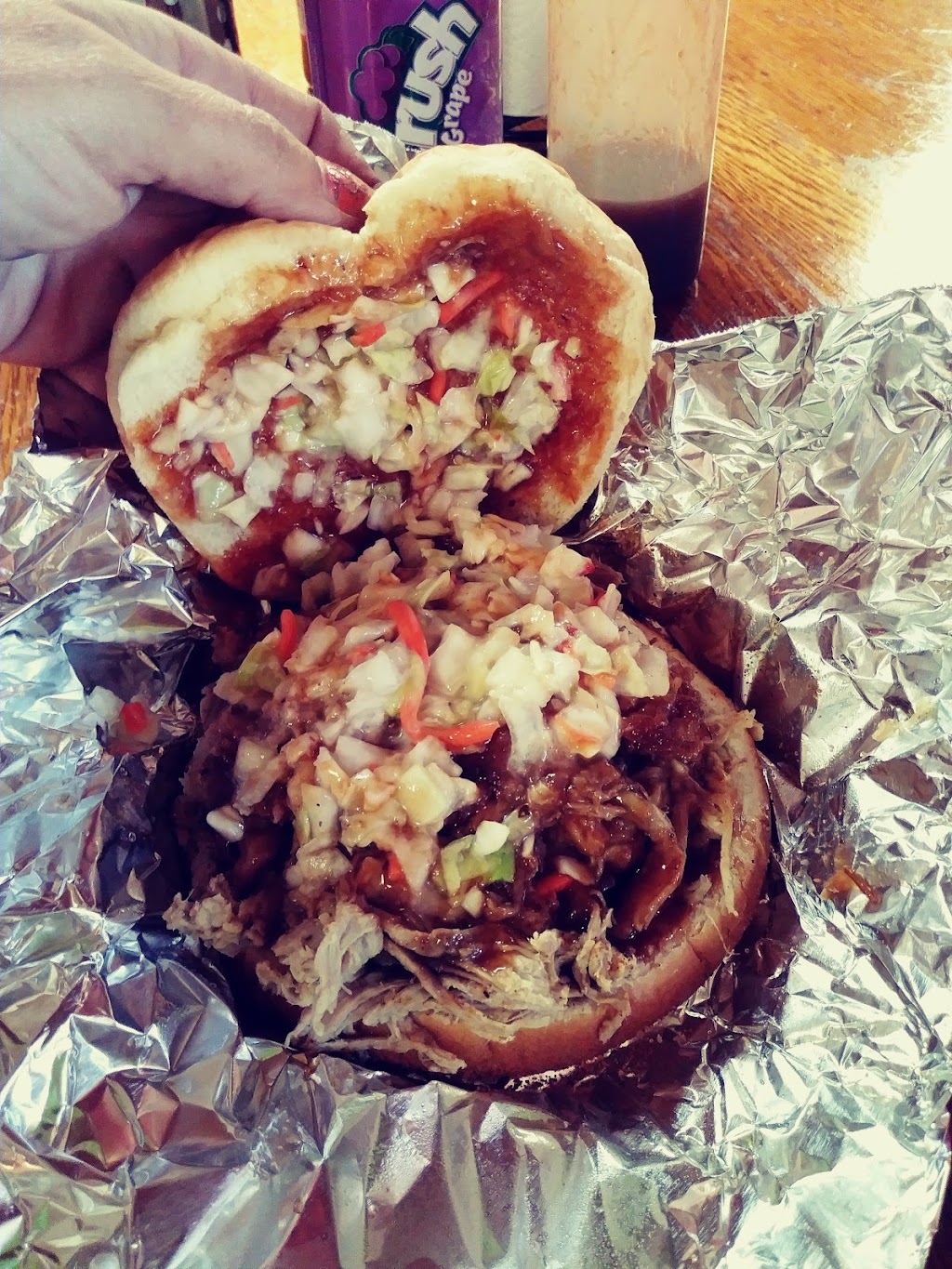 Uncle Henry’s BBQ | restaurant | 202 S Rock St, Sheridan, AR 72150, USA | 8709423937 OR +1 870-942-3937