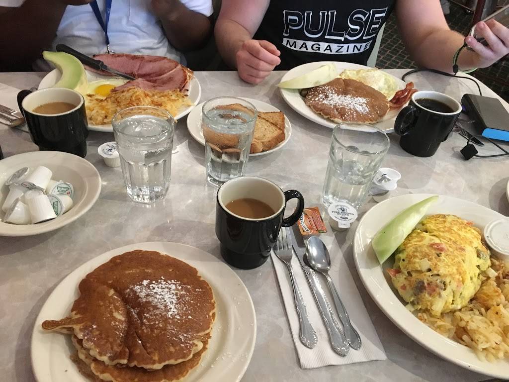 Nikos Breakfast Club | restaurant | 38 S Weber Rd, Romeoville, IL 60446, USA | 8158863344 OR +1 815-886-3344