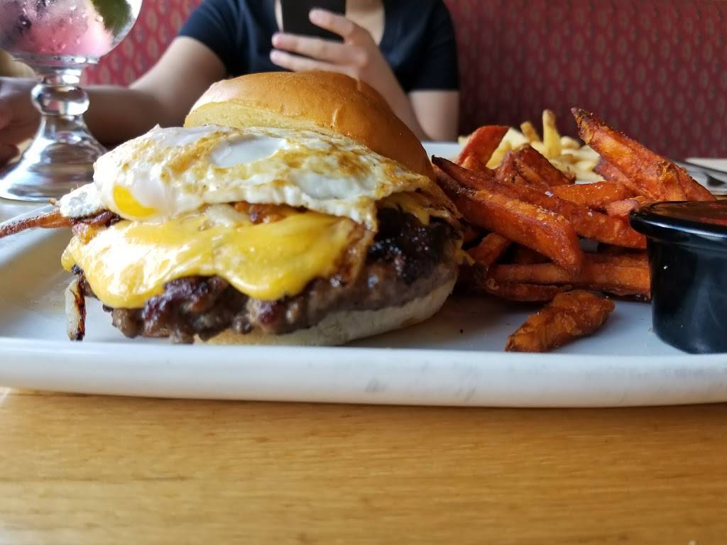 Applebees Grill + Bar | restaurant | 526 Boston Post Rd, Orange, CT 06477, USA | 2037955762 OR +1 203-795-5762