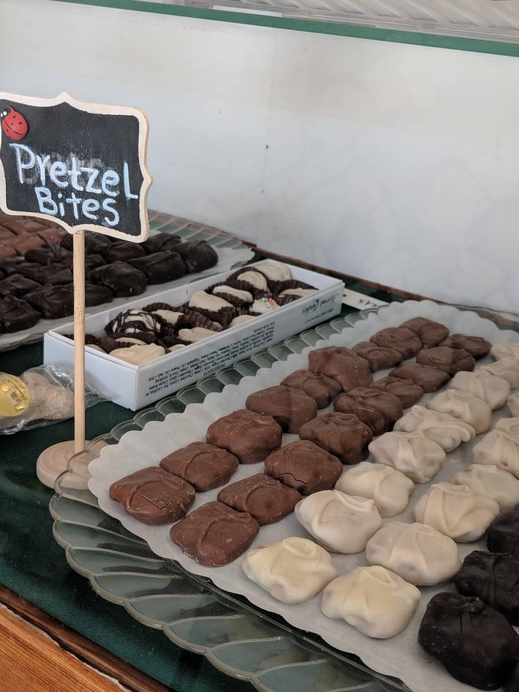 Vaughn Russell Candy Kitchen | restaurant | 401 Augusta Rd, Greenville, SC 29601, USA | 8642717786 OR +1 864-271-7786