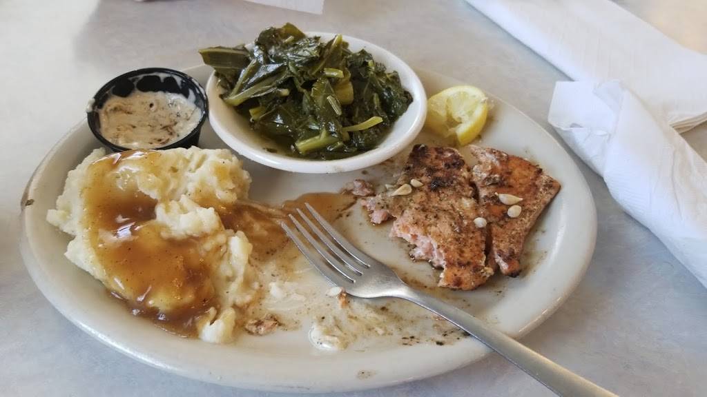 Guss Sir Beef Restaurant | restaurant | 4101 Monroe Rd, Charlotte, NC 28205, USA | 7043773210 OR +1 704-377-3210