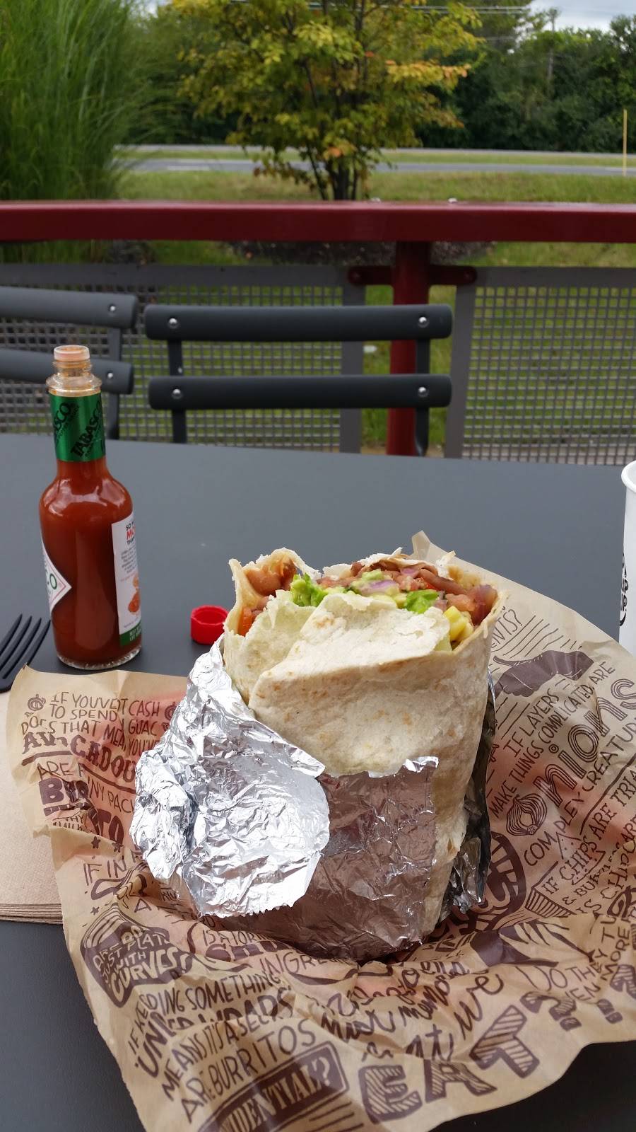 Chipotle Mexican Grill | restaurant | 7173 S Kingery Hwy, Willowbrook, IL 60527, USA | 6305607900 OR +1 630-560-7900