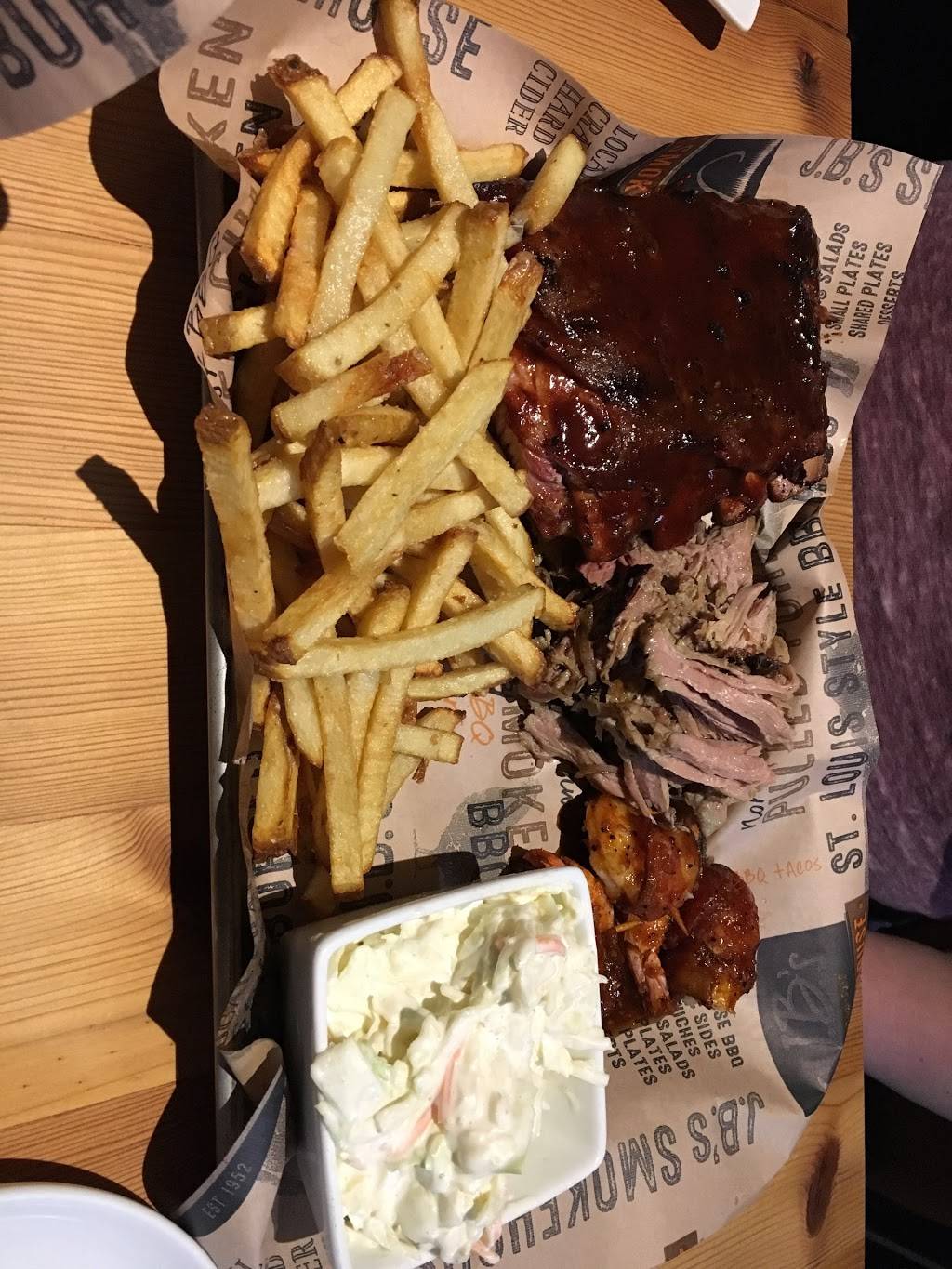 J.B.s Smokehouse | restaurant | 225 S Canton Center Rd, Canton, MI 48188, USA | 7348922531 OR +1 734-892-2531