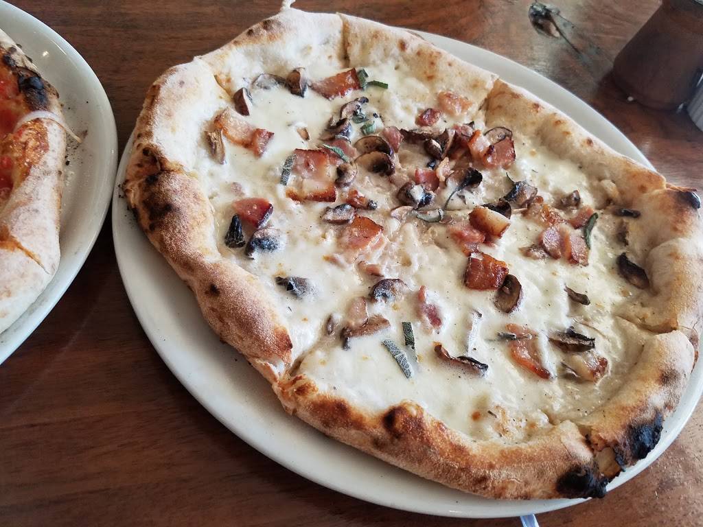 Masullo Pizza | restaurant | 2711 Riverside Blvd, Sacramento, CA 95818, USA | 9164438929 OR +1 916-443-8929