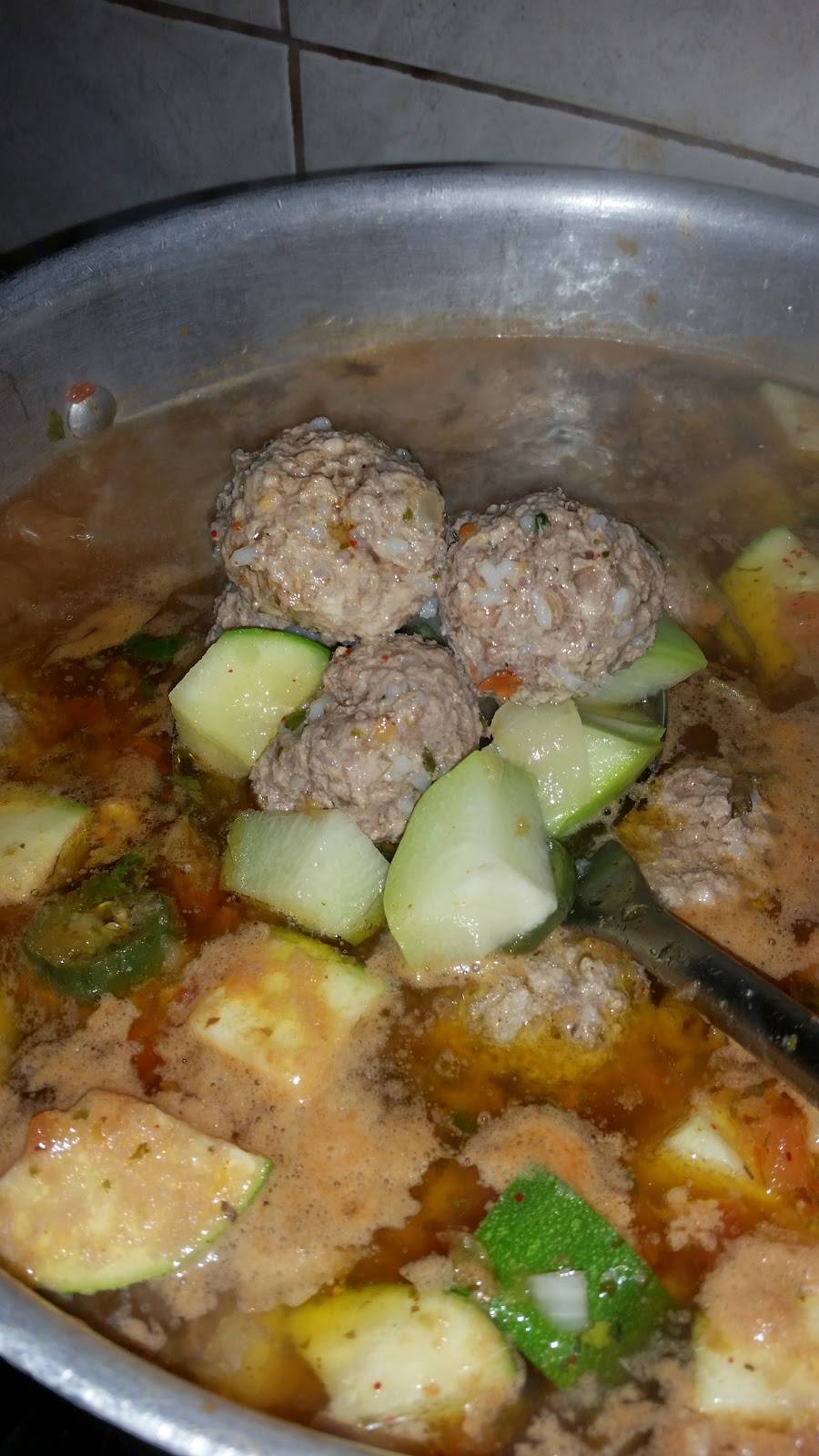 Tres Hermanos Restaurant | restaurant | 1332 W Lincoln Ave, Milwaukee, WI 53215, USA | 4143849050 OR +1 414-384-9050