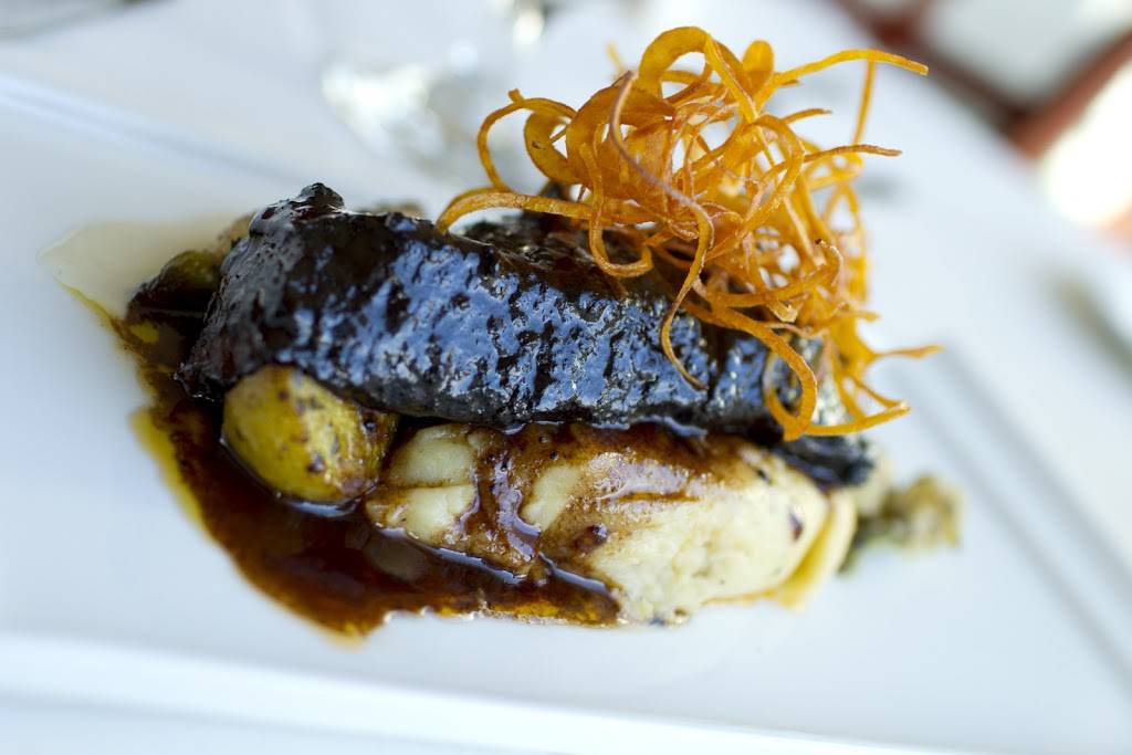 The Coach House Restaurant | restaurant | 353 Main St, New London, NH 03257, USA | 6035262791 OR +1 603-526-2791