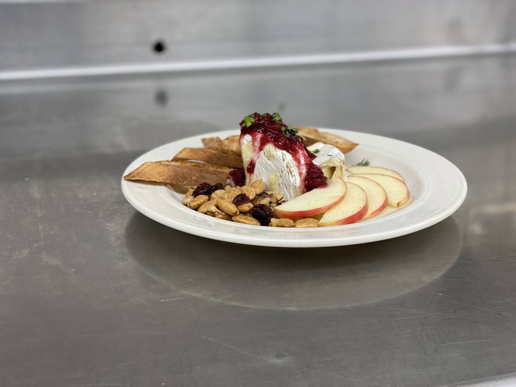 Full Belly Bar & Grill PDX | restaurant | 310 SW Lincoln St, Portland, OR 97201, USA | 5036167535 OR +1 503-616-7535