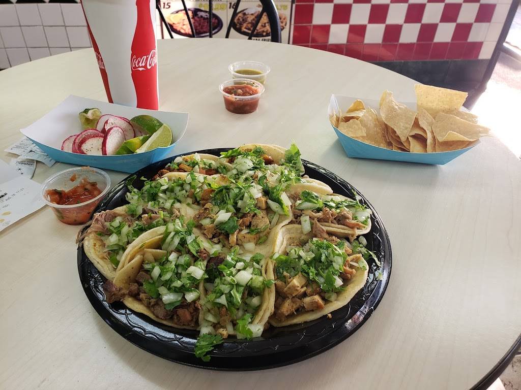 Pico Rico | restaurant | 16412 Delone St, Santa Clarita, CA 91387, USA | 6612524500 OR +1 661-252-4500