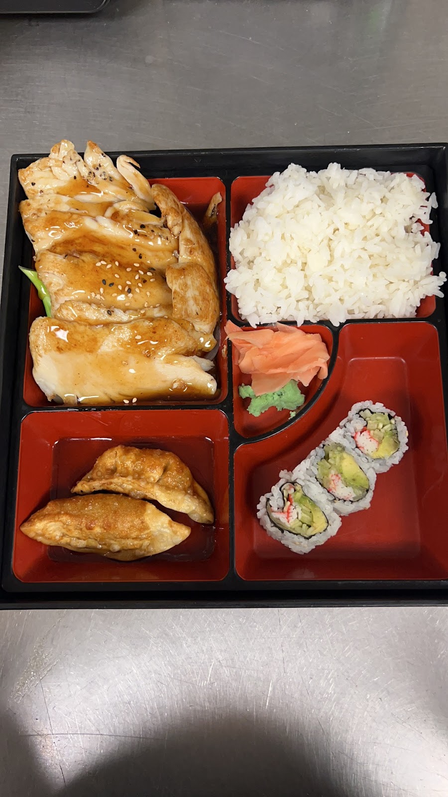 W & Z Asian Bistro & Sushi Bar | meal takeaway | 9880 S Rural Rd Ste B105, Tempe, AZ 85284, USA | 4806361955 OR +1 480-636-1955