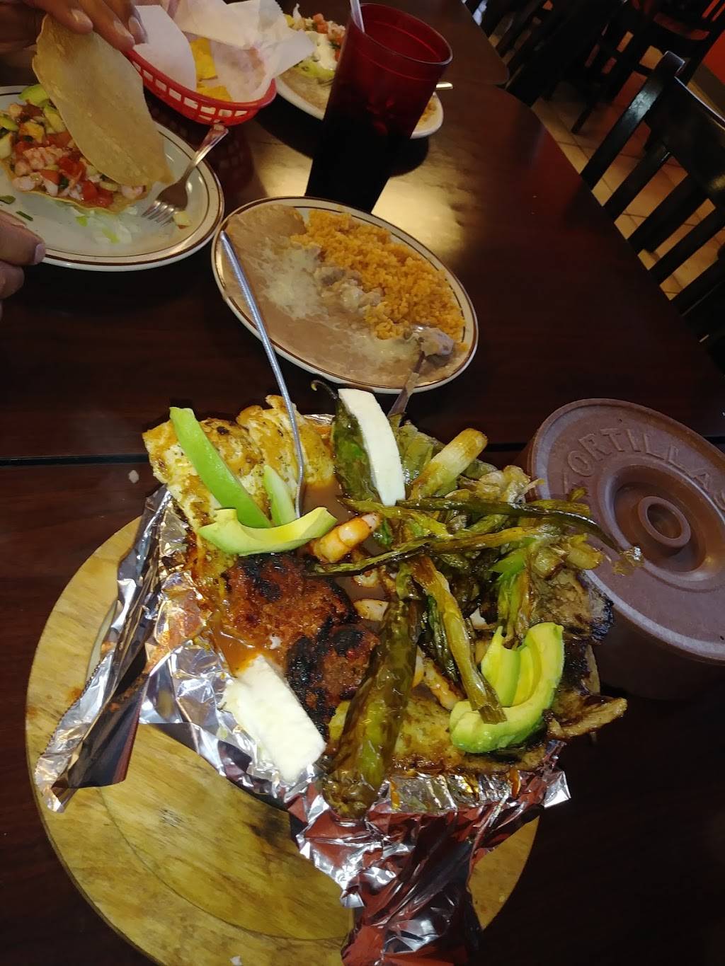 El MARISQUERO | restaurant | 575 Lander Ave, Turlock, CA 95380, USA | 2098509220 OR +1 209-850-9220