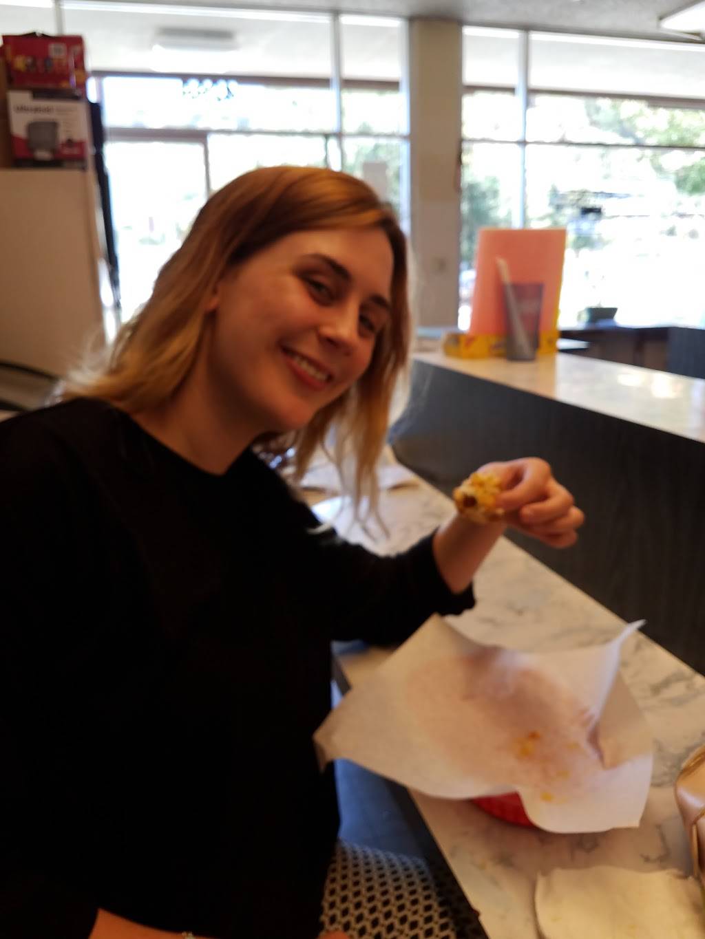 Jimbos Hot Dogs | restaurant | 4288 Redwood Hwy, San Rafael, CA 94903, USA | 4154727707 OR +1 415-472-7707