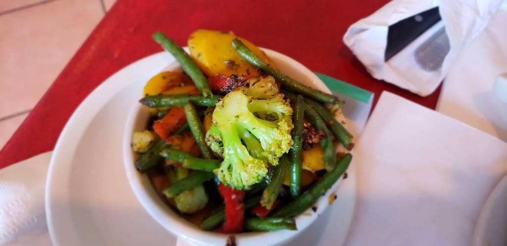 Papis Cuban & Caribbean Grill | restaurant | 1375 Rock Quarry Rd, Stockbridge, GA 30281, USA | 7705069664 OR +1 770-506-9664