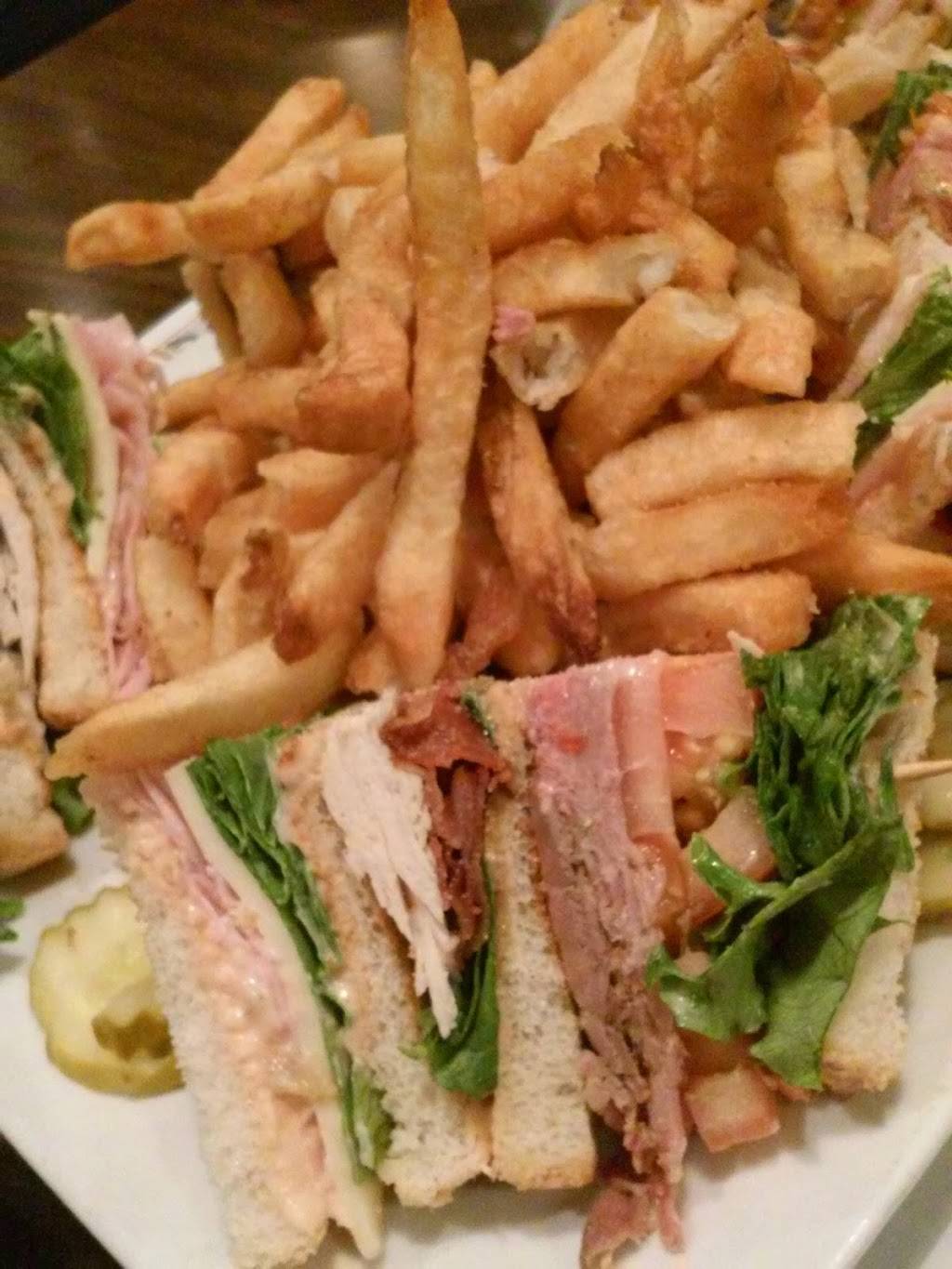 Harvest | restaurant | 4 Cronin Rd, Queensbury, NY 12804, USA | 5187936233 OR +1 518-793-6233