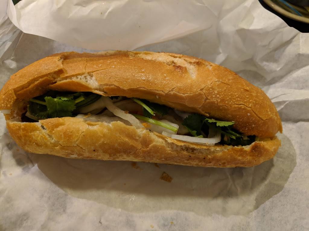 Pho Vinh Vietnamese Noodle House | restaurant | 349 Broadway, Chula Vista, CA 91910, USA | 6194226189 OR +1 619-422-6189