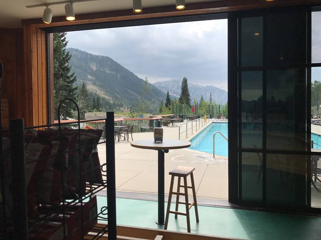 Superior Snacks | meal takeaway | 9320 Cliff Lodge Dr #104, Snowbird, UT 84092, USA | 8019332222 OR +1 801-933-2222