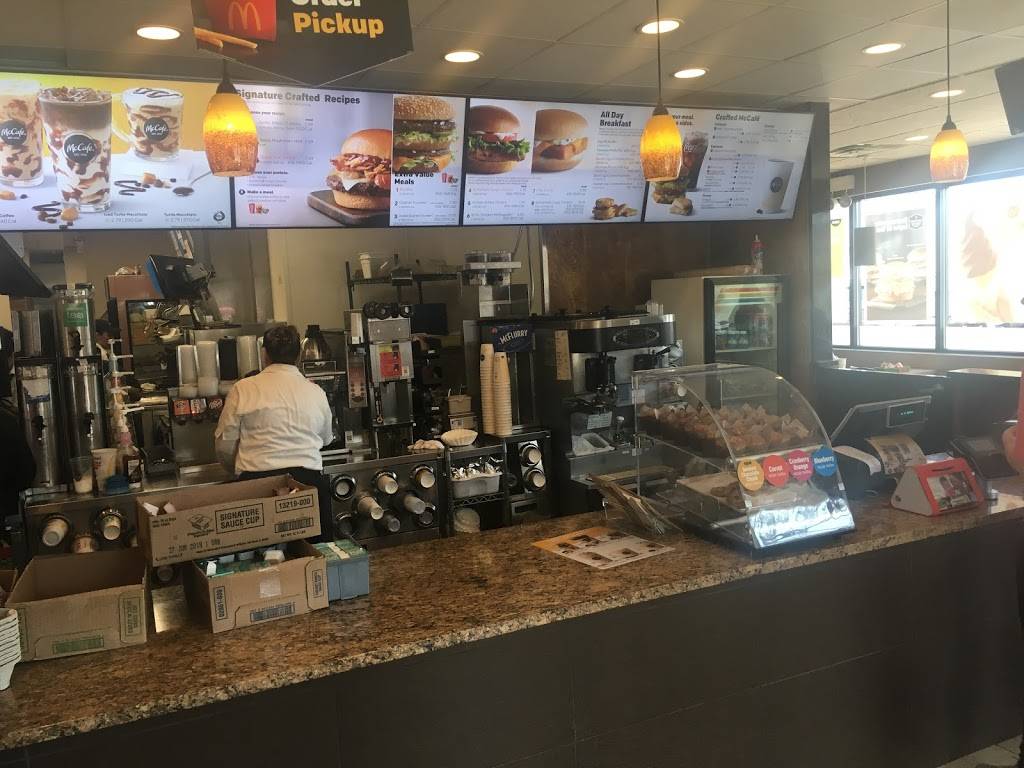 McDonalds | cafe | 5656 W Irving Park Rd, Chicago, IL 60634, USA | 7735458686 OR +1 773-545-8686