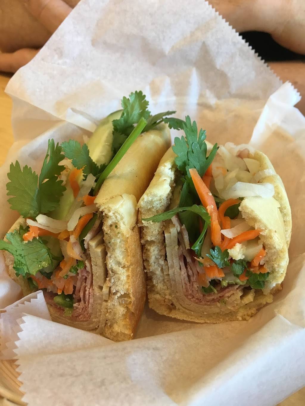 Em | restaurant | 1702 86th St, Brooklyn, NY 11214, USA | 7182323888 OR +1 718-232-3888