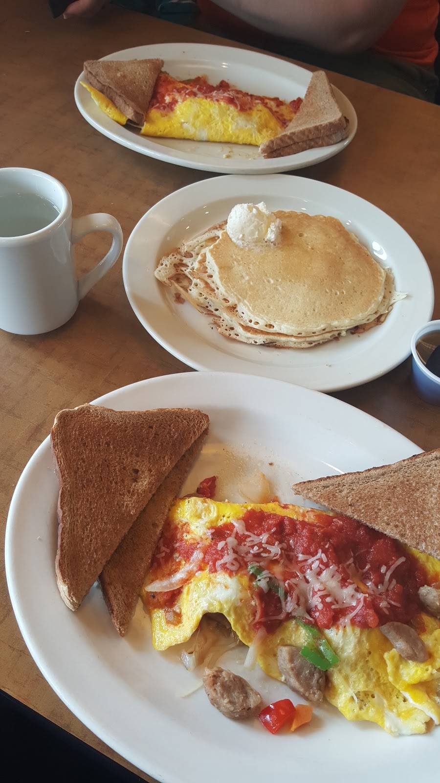 Wendys | restaurant | 1703 S Braddock Ave, Swissvale, PA 15218, USA | 4123718448 OR +1 412-371-8448